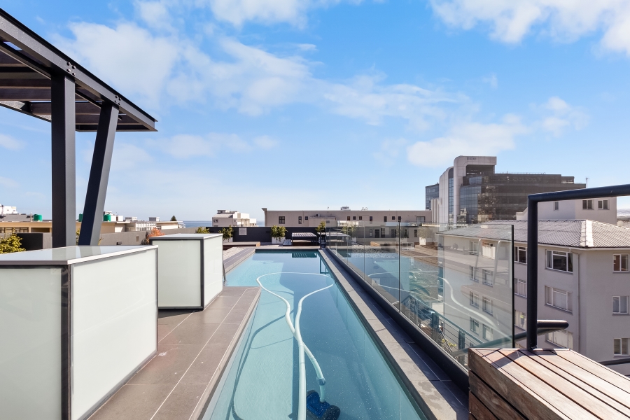 2 Bedroom Property for Sale in Sea Point Western Cape